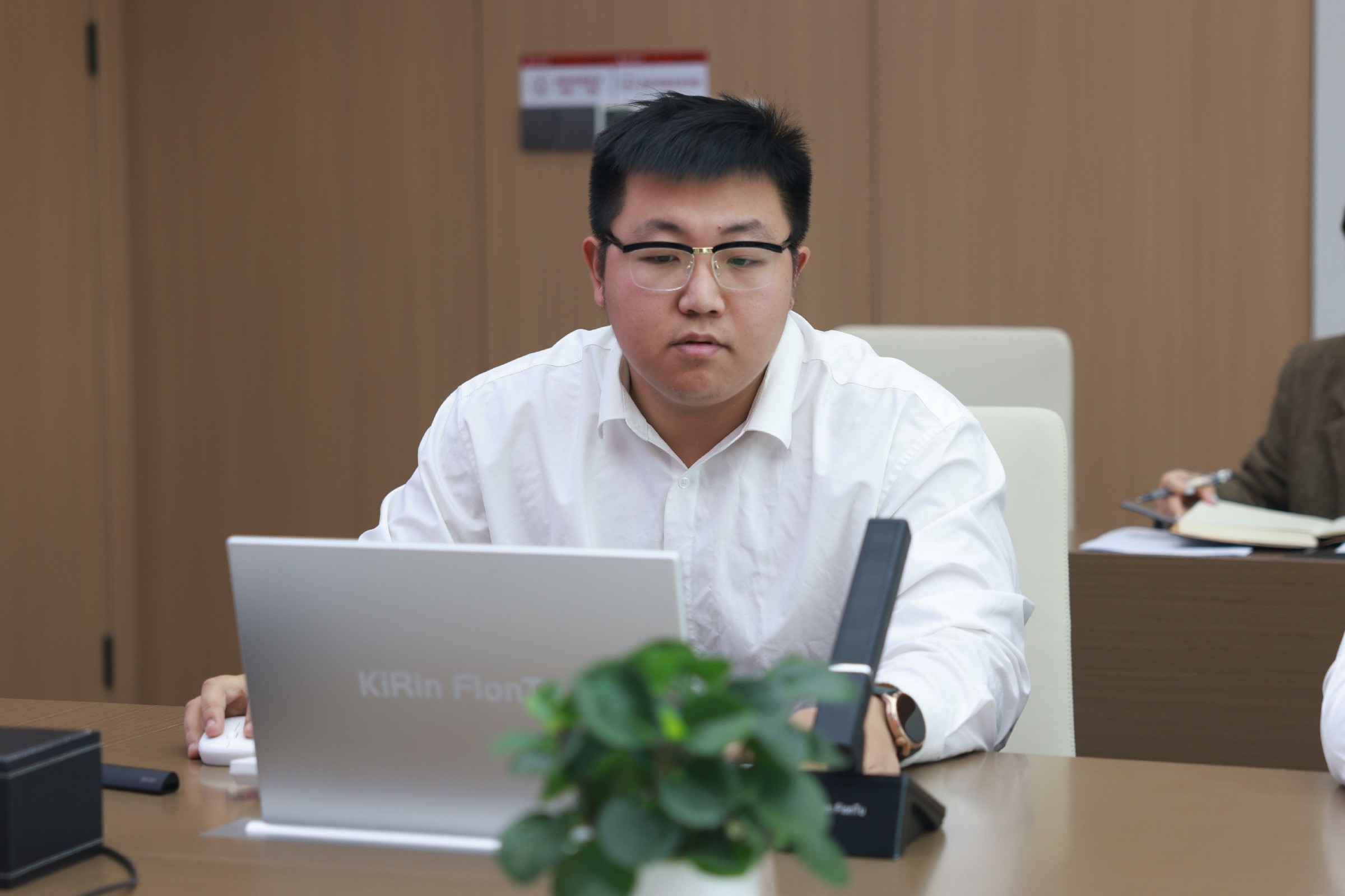 工程管理安博站官网登录入口_安博（中国）
见习两制管理岗王凇宁.jpg